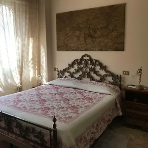 Panzió La Lanterna Di Lida E Beppe, Pisa